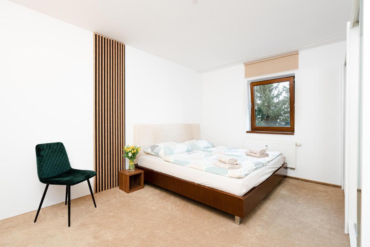 פלזן Apartmany Jako Doma מראה חיצוני תמונה
